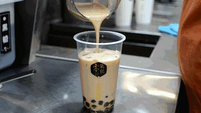 80元一杯奶茶,奈雪30元一杯奶茶