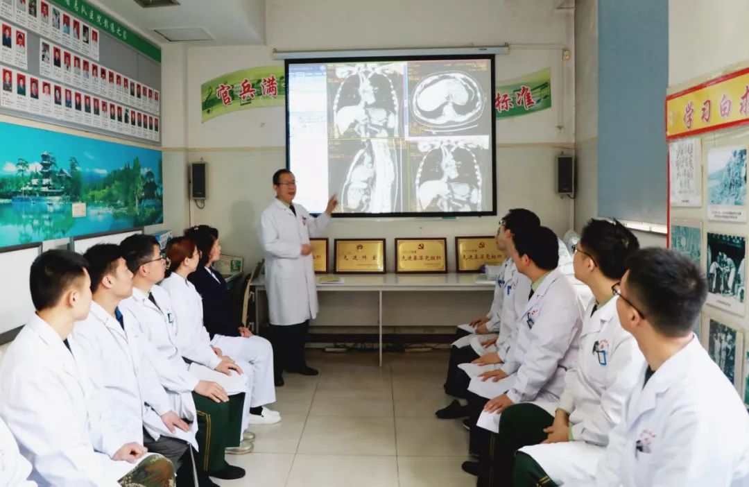 一位医学老专家的“人生处方”——爱能包治百“病”