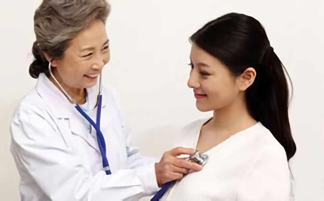 脖子吞咽有梗阻感是甲状腺结节吗,甲状腺结节疼伴心绞痛