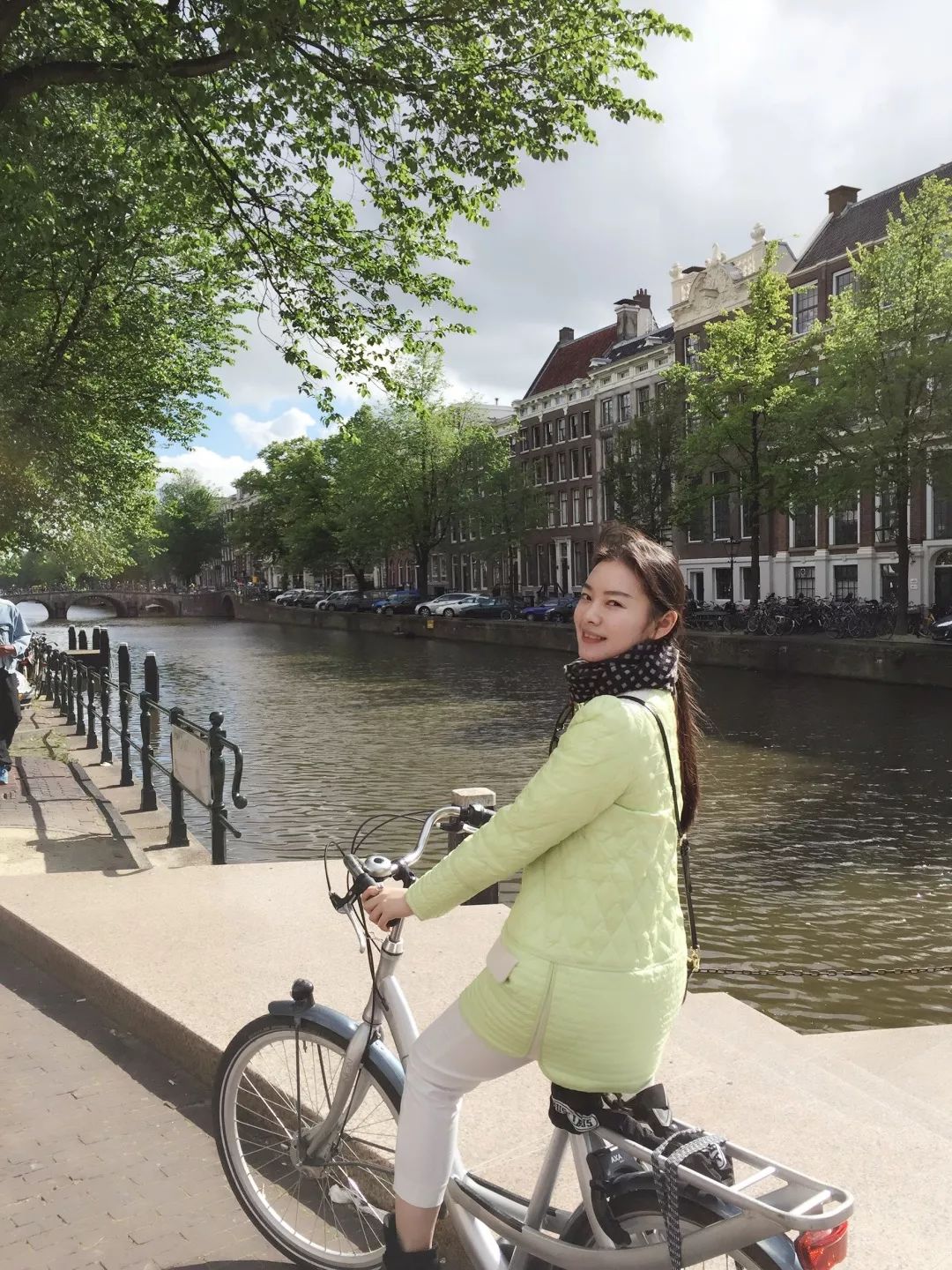 李洁教授访谈,李洁博士的讲座