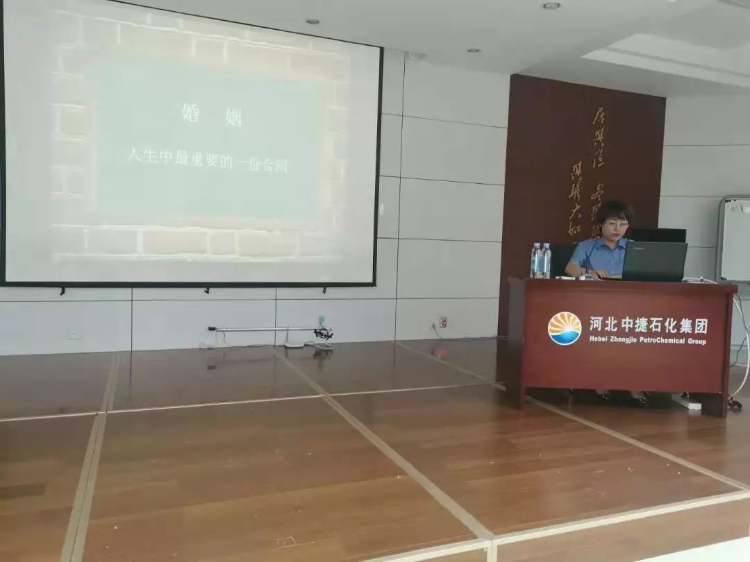 廊坊市妇联开展木兰有约,木兰法治宣讲团