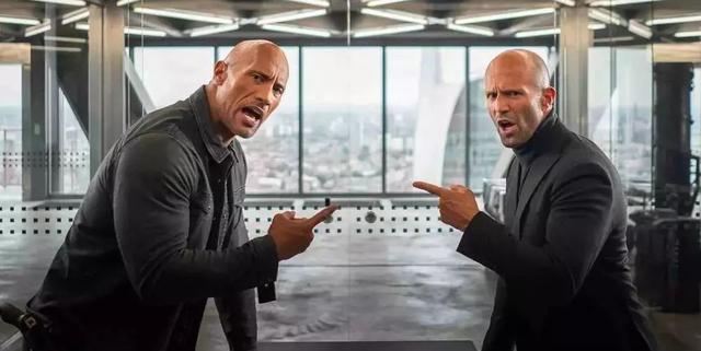 最新巨石强森肌肉,巨石强森光头完整视频