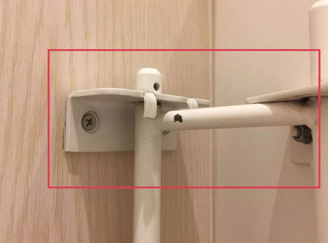 如何查找屋内针孔摄像头,如何发现房间里有没有针孔摄像头