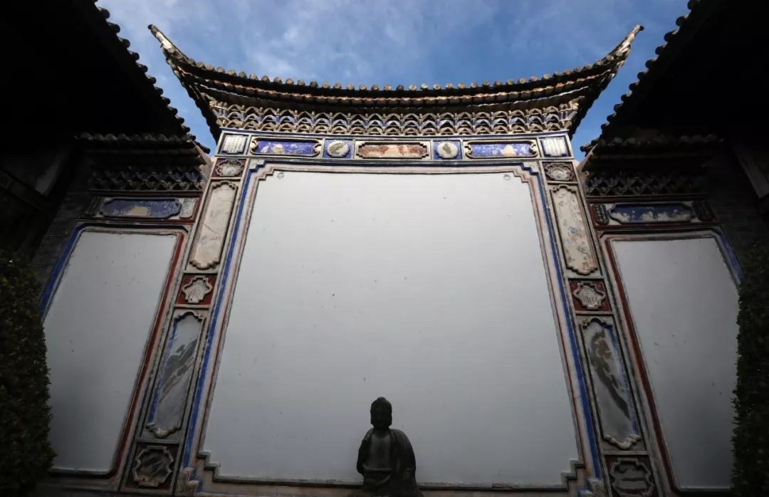 世界观丨在华美国企业家：抱歉，总统先生，我们不走