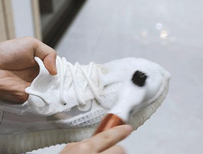干洗店教你在家轻松洗衣洗鞋,刷鞋干洗神器