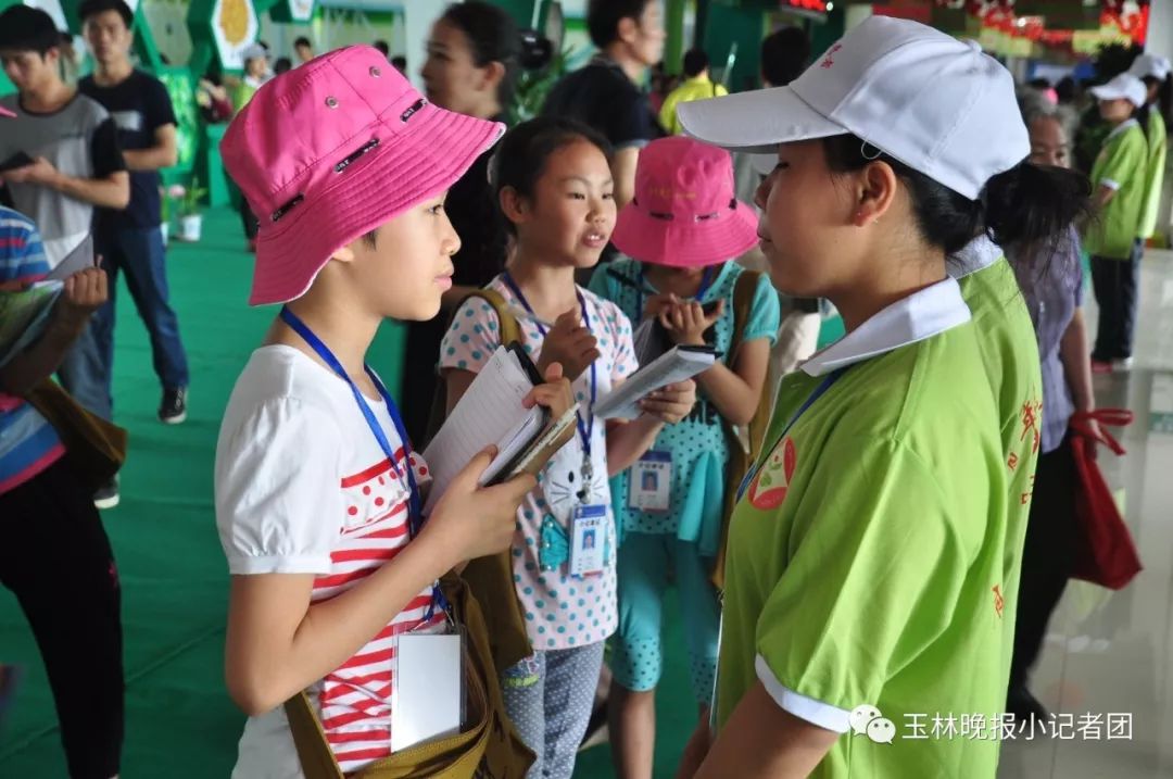 玉林街头那些卖菜的孩子，现在怎么样了？