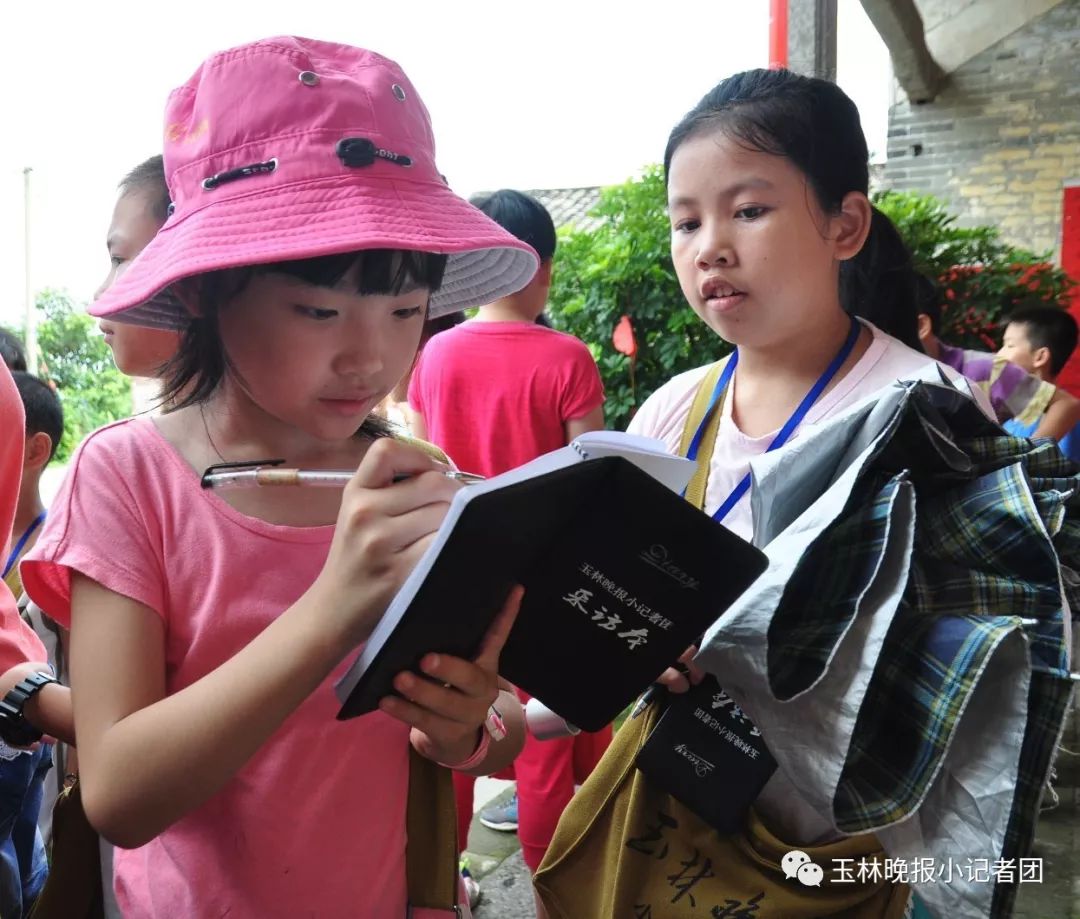 玉林街头那些卖菜的孩子，现在怎么样了？