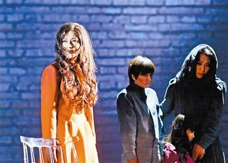 在一颗名为“皮兰德娄”的小行星上，他用想象的真实来对抗生活的荒诞不经|此刻夜读