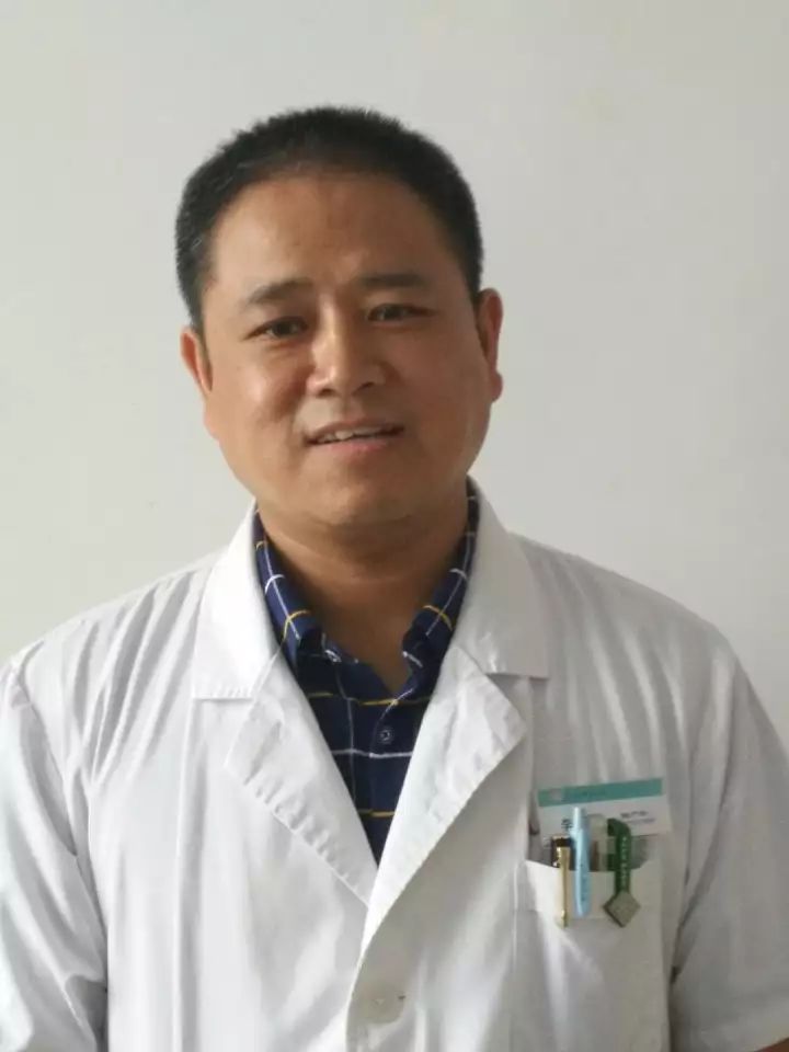 男士乳房单孔腹腔镜微创手术,腹腔镜微型手术