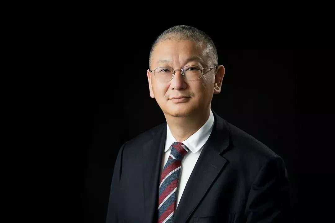 光伏产业哀鸿遍野,唯有隆基坐拥千亿,凭什么