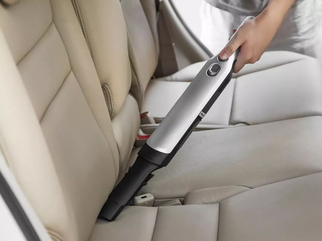 这个吸尘器超轻、迷你、吸力强，哪都能吸丨界界好物馆