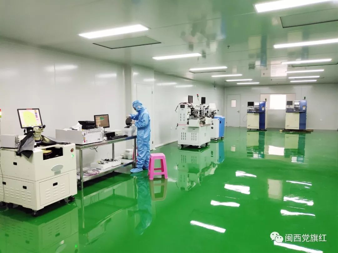 以机制创新提升老区人才吸引力——龙岩打造人才集团的实践