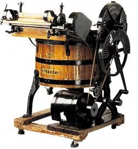 最早的洗衣机是怎么来的,全自动洗衣机最早出来多少年了