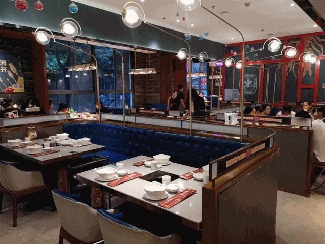 这家火锅锅底绝了既能涮肉又能喝,这家火锅真的秒杀其他地方的火锅