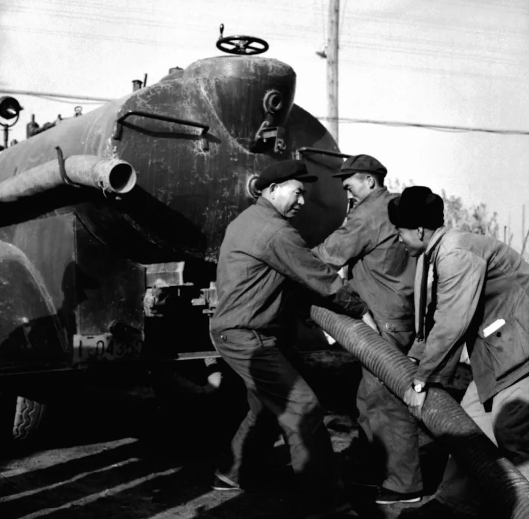 70年代珍贵老视频,青岛老照片看70年成就