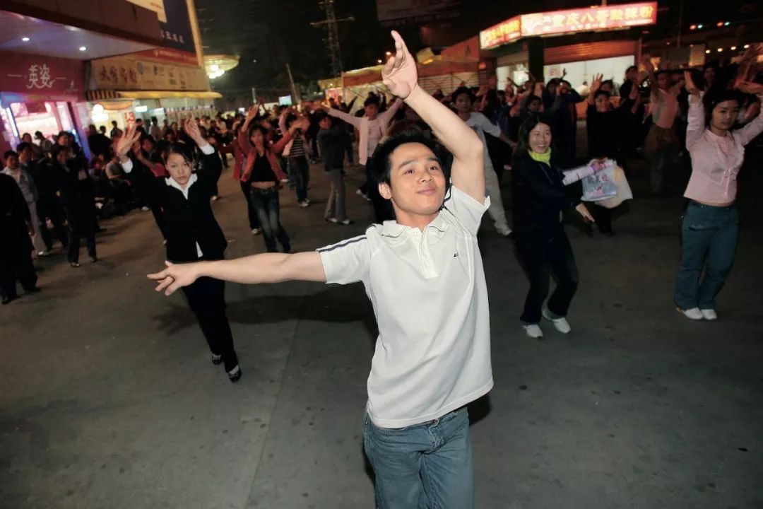 70年代珍贵老视频,青岛老照片看70年成就