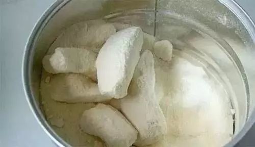 奶粉还有8个月就过期了可以买吗,奶粉还有一个月过期营养还一样吗