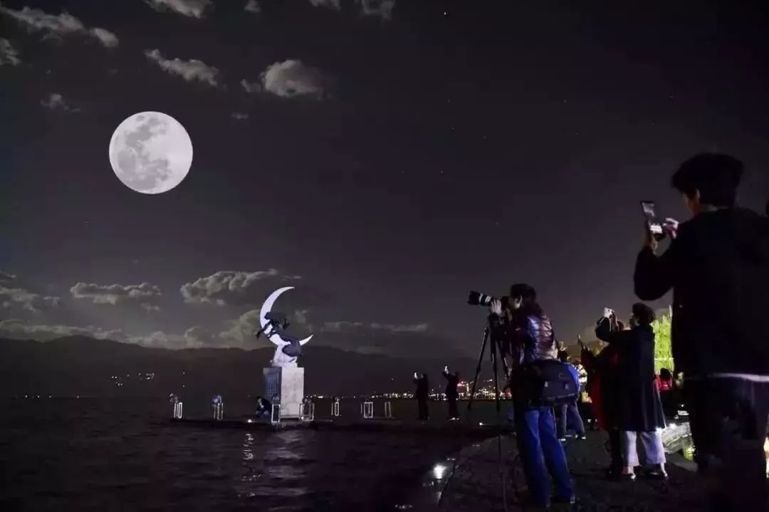 所有人您有一份开学礼待查收,所有人都收到过的邀请函