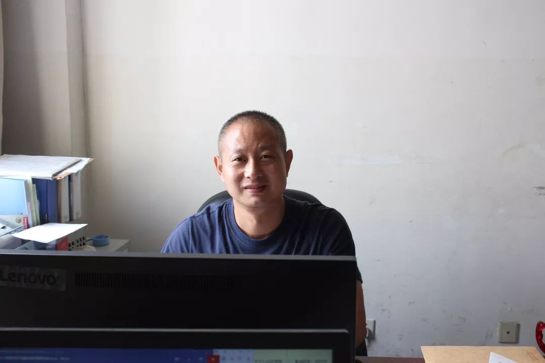 萌新你好，我是你的辅导员