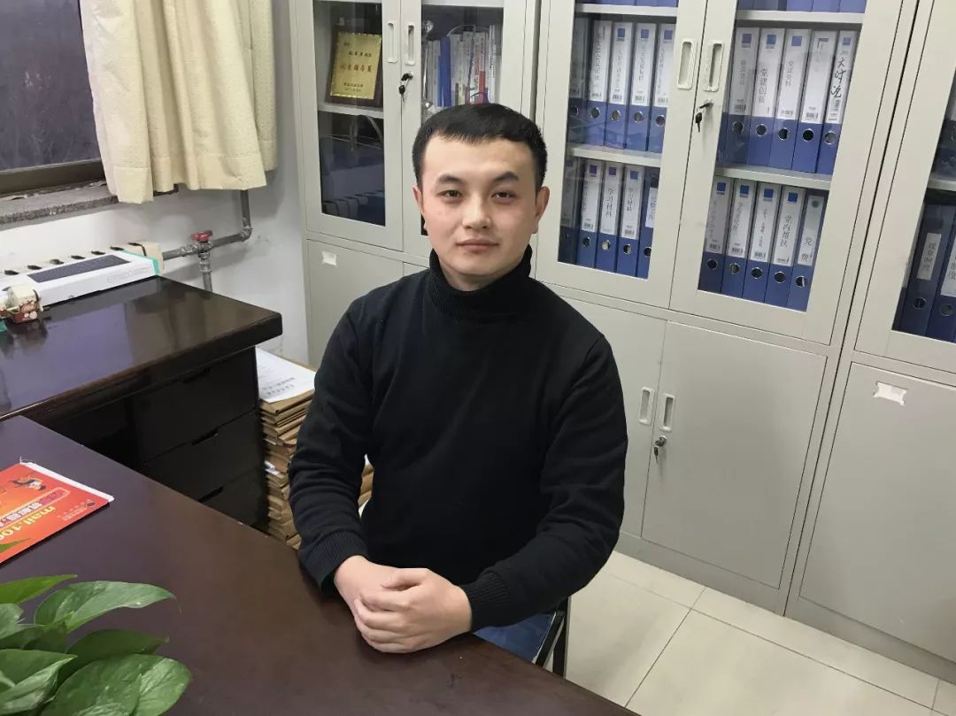 萌新你好，我是你的辅导员