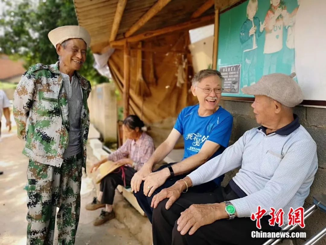 环游全中国的老外,老外驾车环游中国