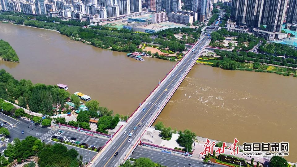 甘肃跨了哪几个气候区,甘肃有哪一些地理气候特色