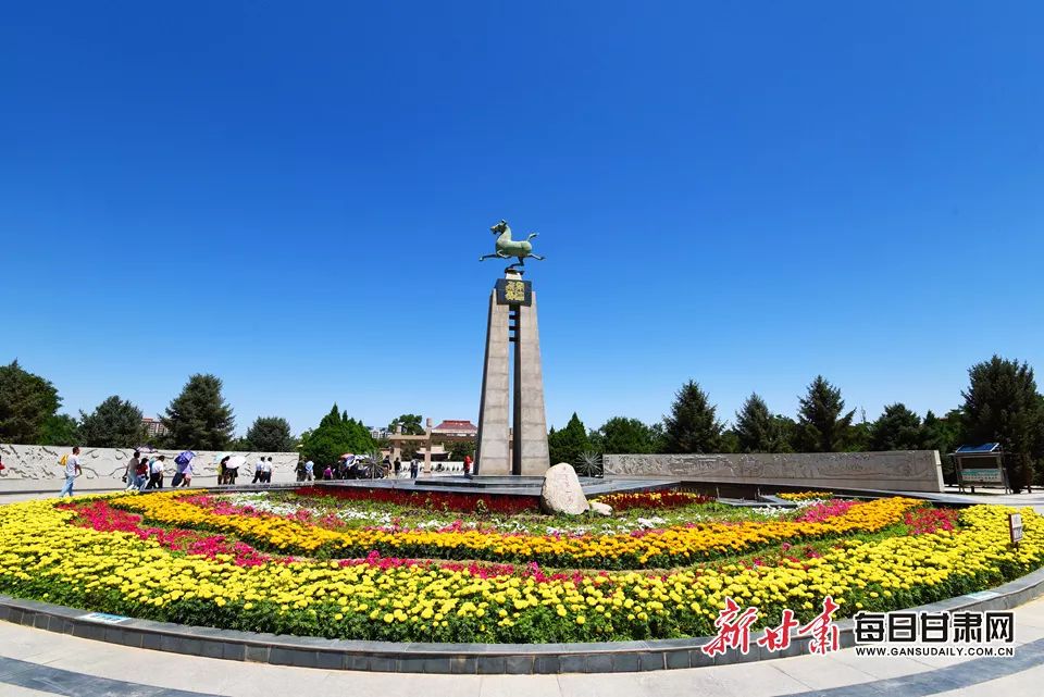 甘肃跨了哪几个气候区,甘肃有哪一些地理气候特色