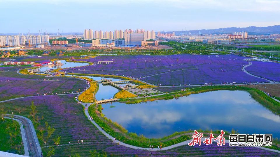 甘肃跨了哪几个气候区,甘肃有哪一些地理气候特色