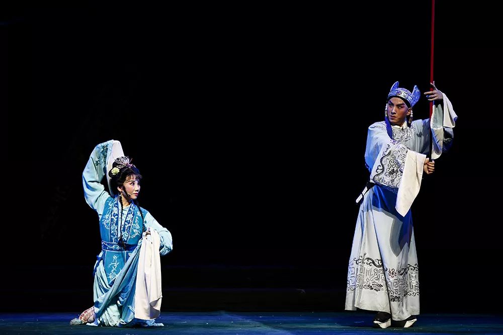 中国评剧院演出的老评剧全剧 (中国评剧院演出桃花庵下集)