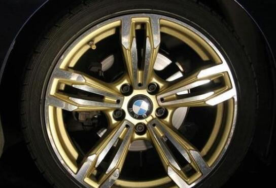 汽车轮胎卡石子,轮胎卡石子要注意什么