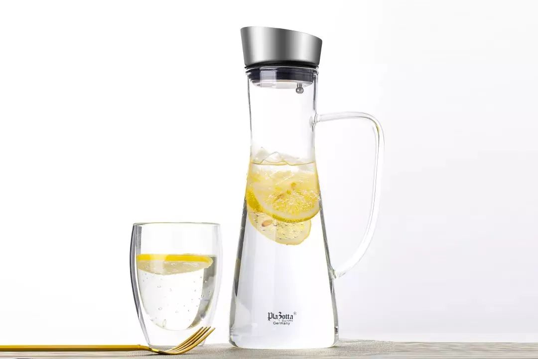 耐温差170℃，开水加冰块不怕炸裂，冰镇冷饮无限续杯