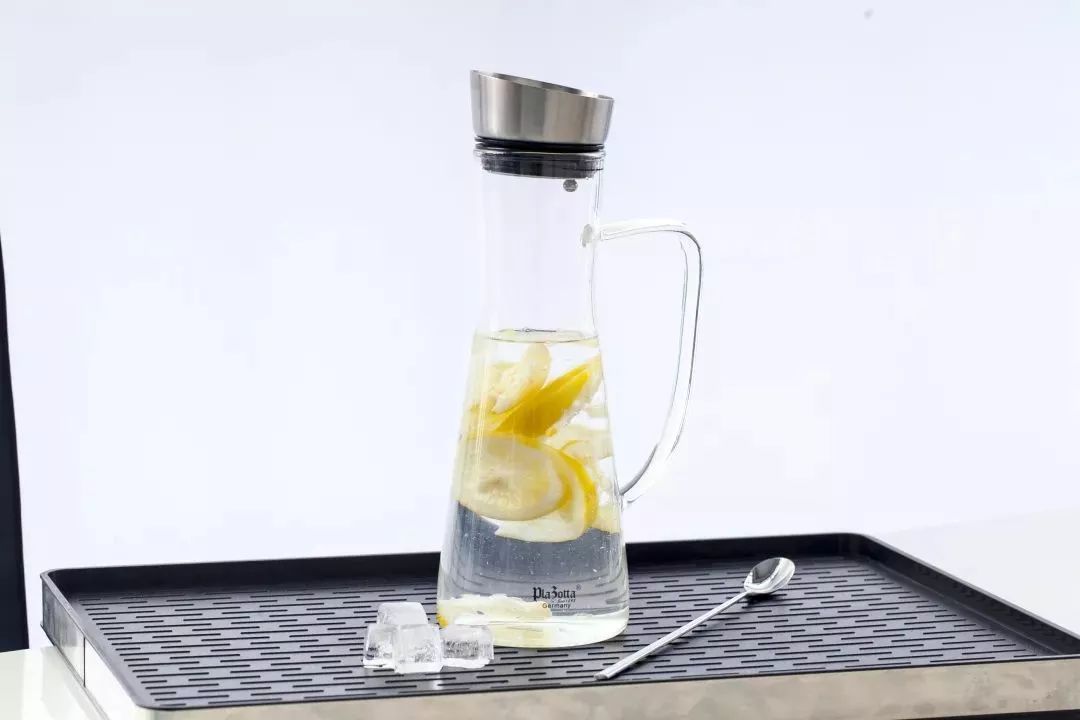 耐温差170℃，开水加冰块不怕炸裂，冰镇冷饮无限续杯