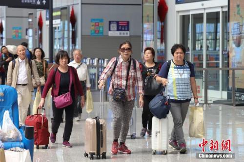 交通国庆假期火车票今起发售 (国庆假期火车票今日起正式开售)