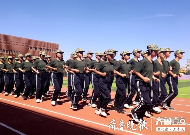 济南各学校新高一军训,2019级新生军训火热进行中