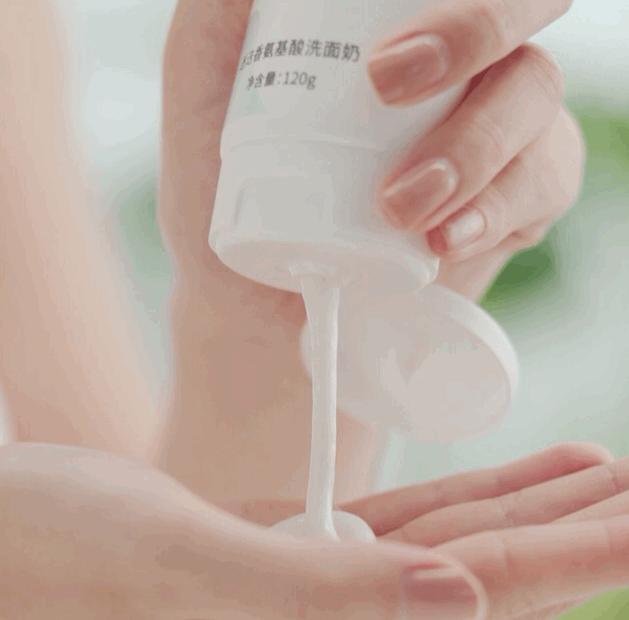 拒绝“螨虫脸”！5秒揉一揉，螨虫全出来了，痘痘黑头全没了