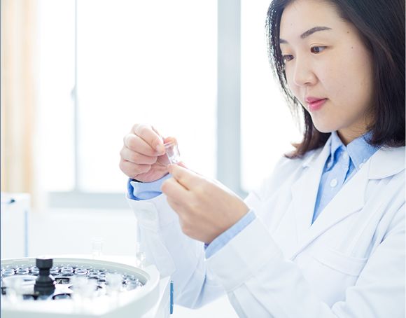 拒绝“螨虫脸”！5秒揉一揉，螨虫全出来了，痘痘黑头全没了