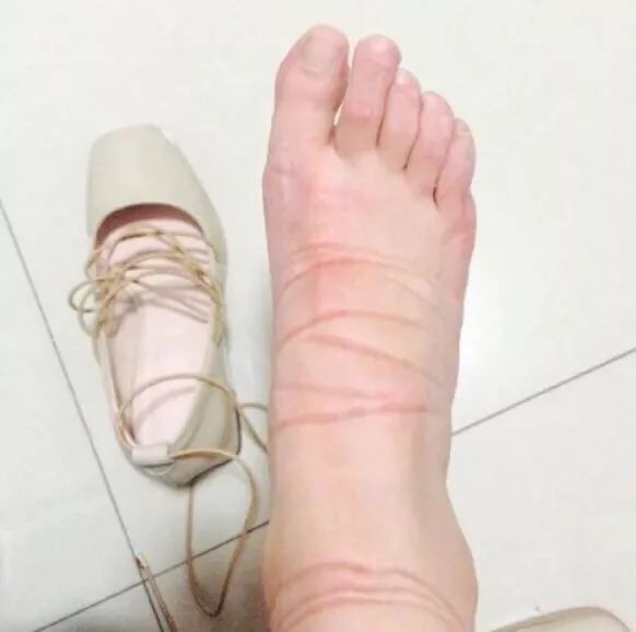 打死都不要买的3双鞋子，穿上显矮还土气！尤其第2双