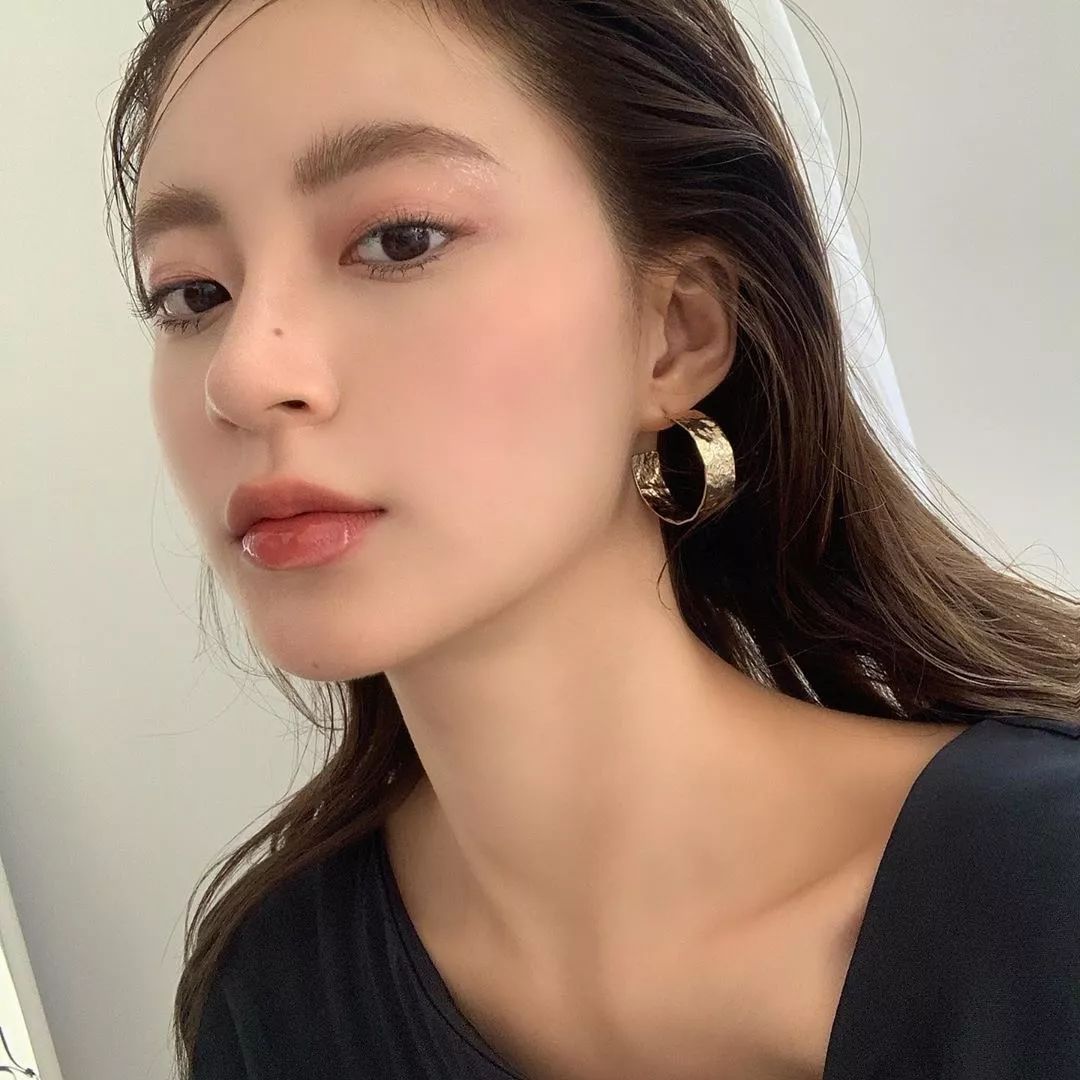 韩国整容模板一般整哪些,被称为整容模板的韩国女明星