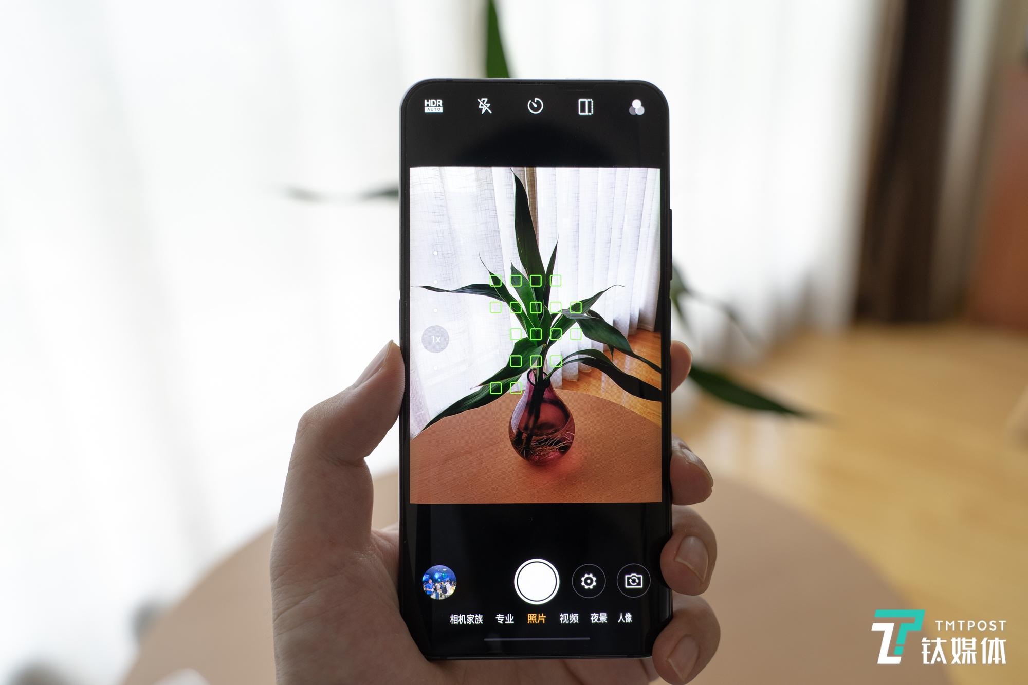 努比亚z20手机评测,努比亚z20和vivo双屏手机谁更好