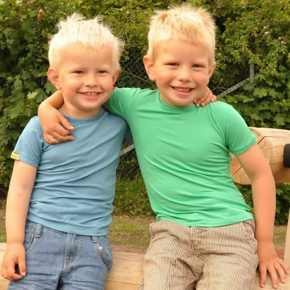 我是男孩,我喜欢紫色书包!一位挪威妈妈的刷屏日记