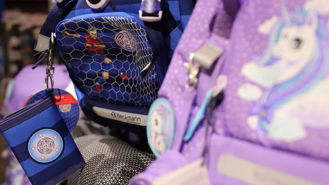 我是男孩,我喜欢紫色书包!一位挪威妈妈的刷屏日记