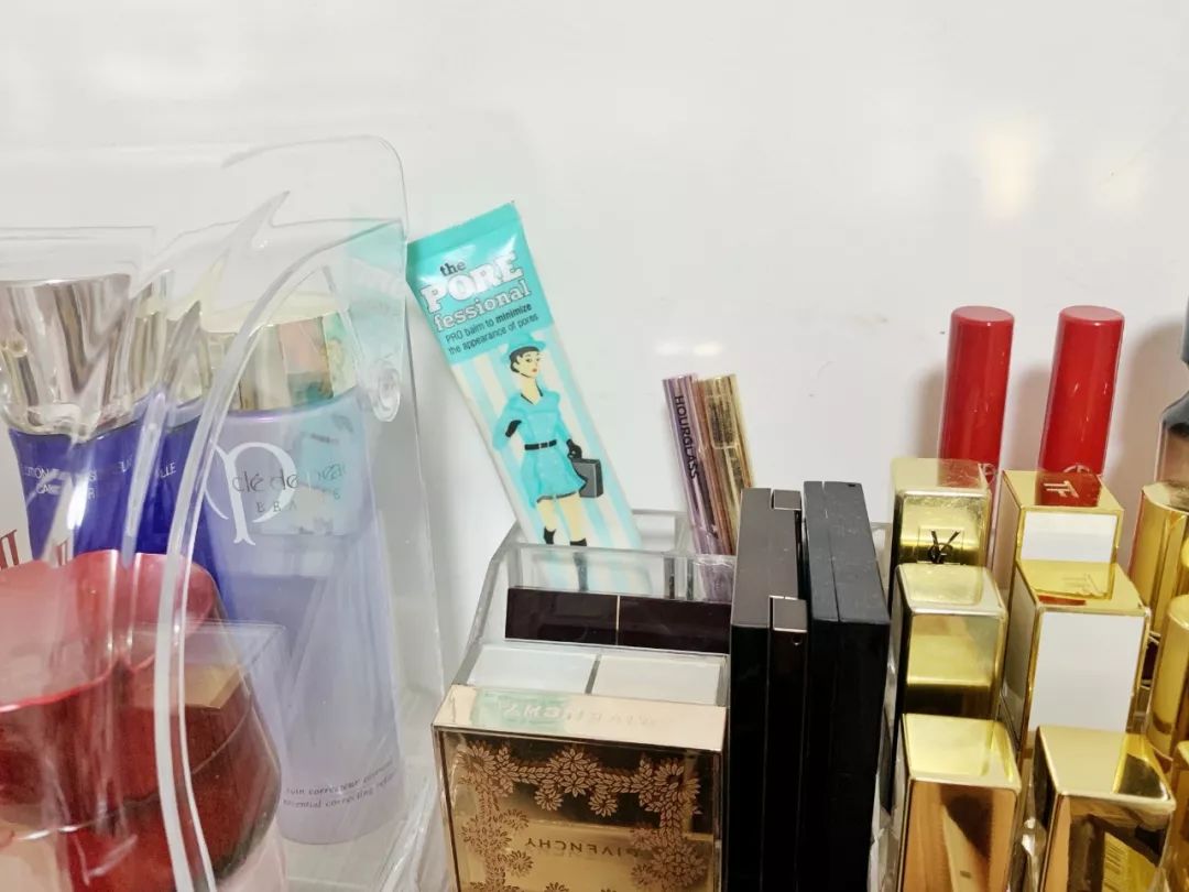 不靠p图靠化妆,不靠化妆靠p图