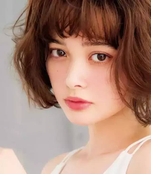 不靠p图靠化妆,不靠化妆靠p图