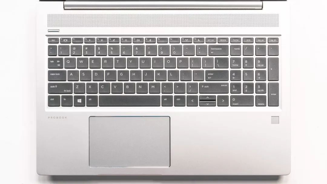 聊一款超高性价比的游戏本,聊一款实惠实用的轻薄全能本