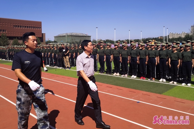 山东济南实验中学2019级军训,济南各学校新高一军训