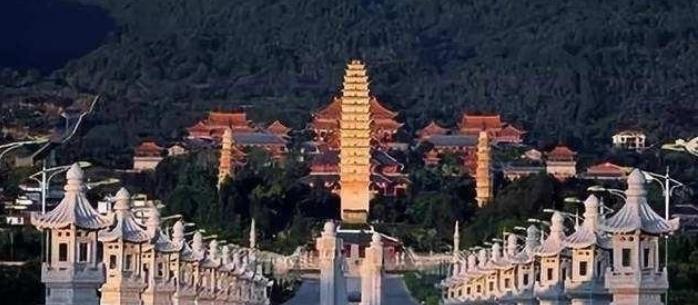 去云南必须去的几个地方旅游景点,云南十大旅游景点必去的地方