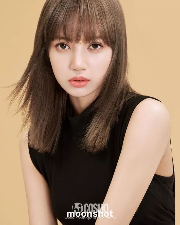 沈梦辰烫睫毛,沈梦辰太阳花睫毛