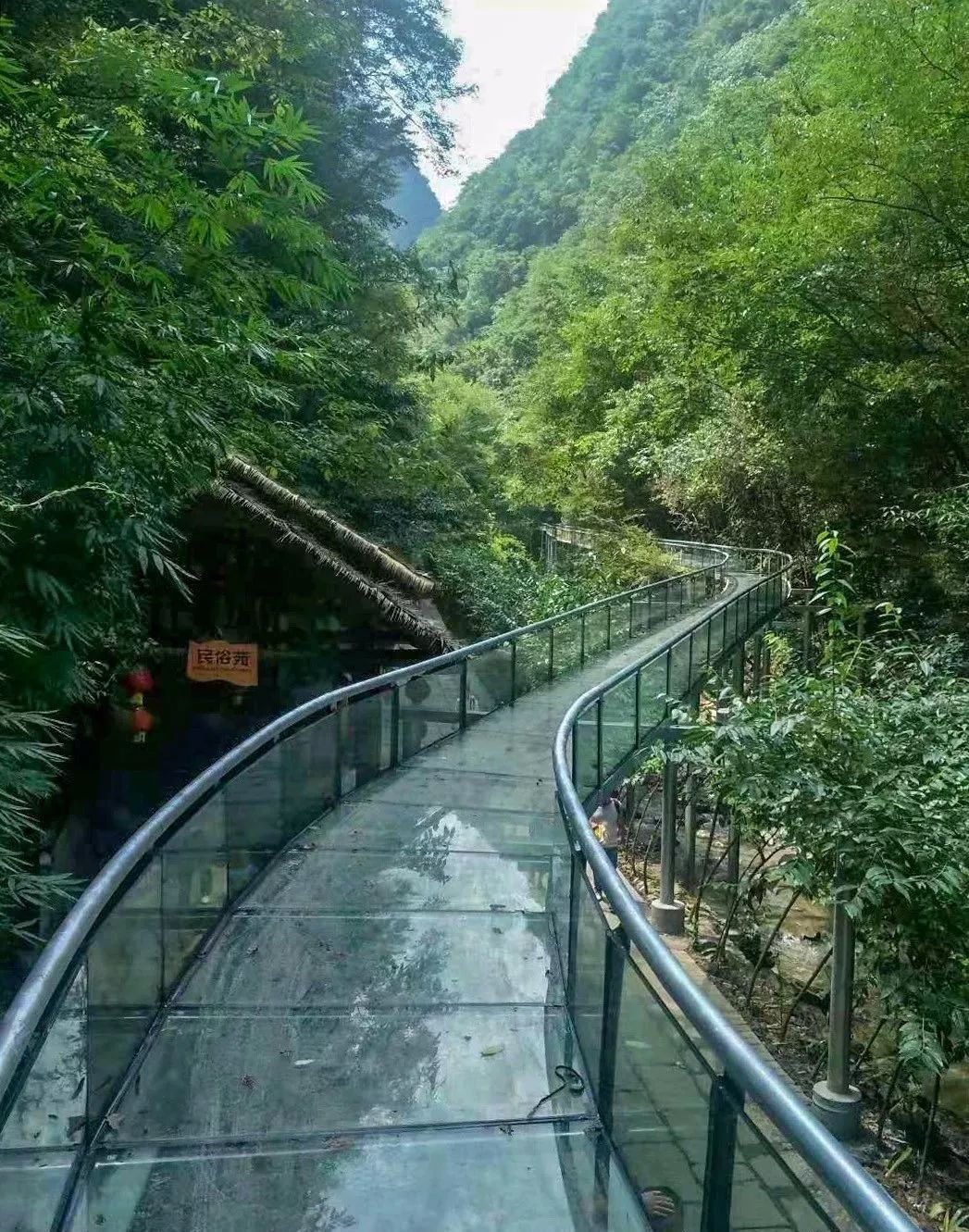 玻璃滑水漂流,玻璃滑漂刺激又好玩