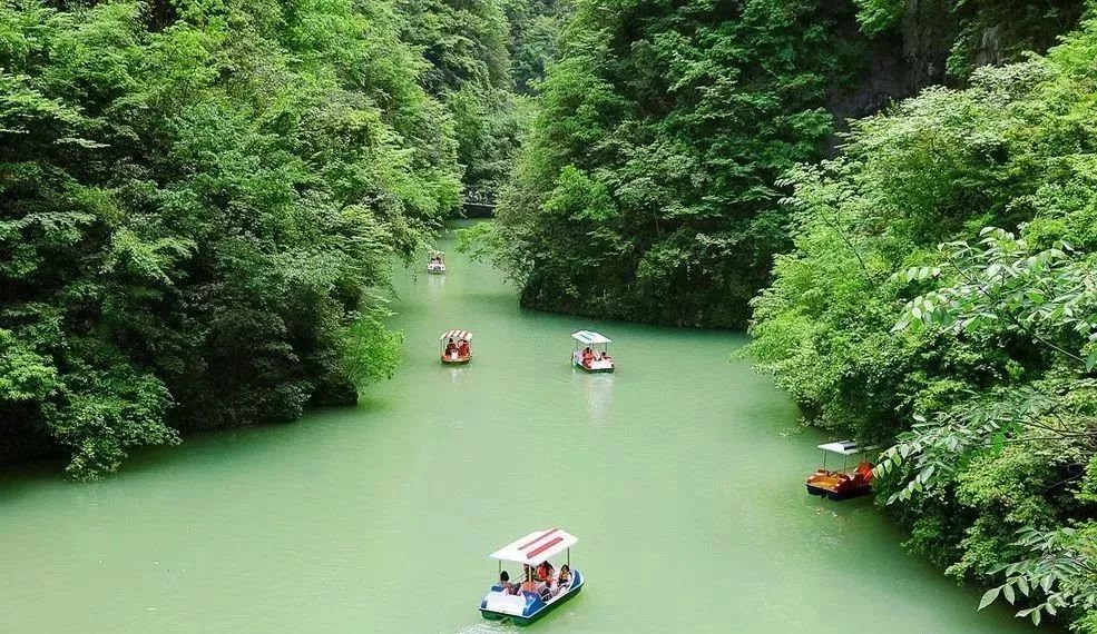 玻璃滑水漂流,玻璃滑漂刺激又好玩