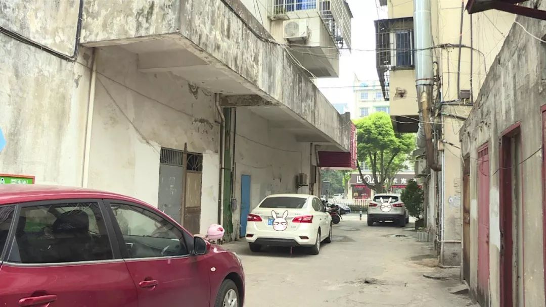 曝光小区乱停车不文明停车行为,东兴乱停车